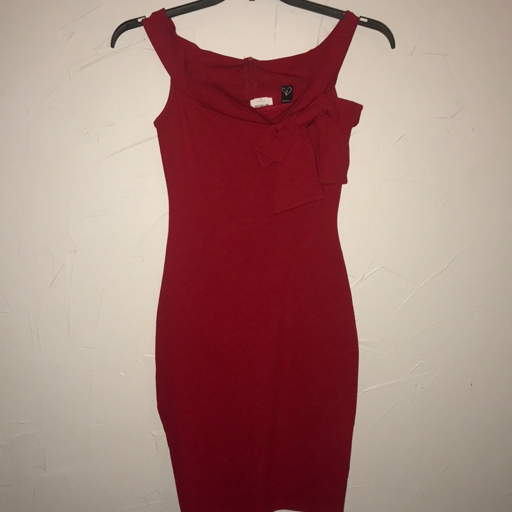 Red midi dress